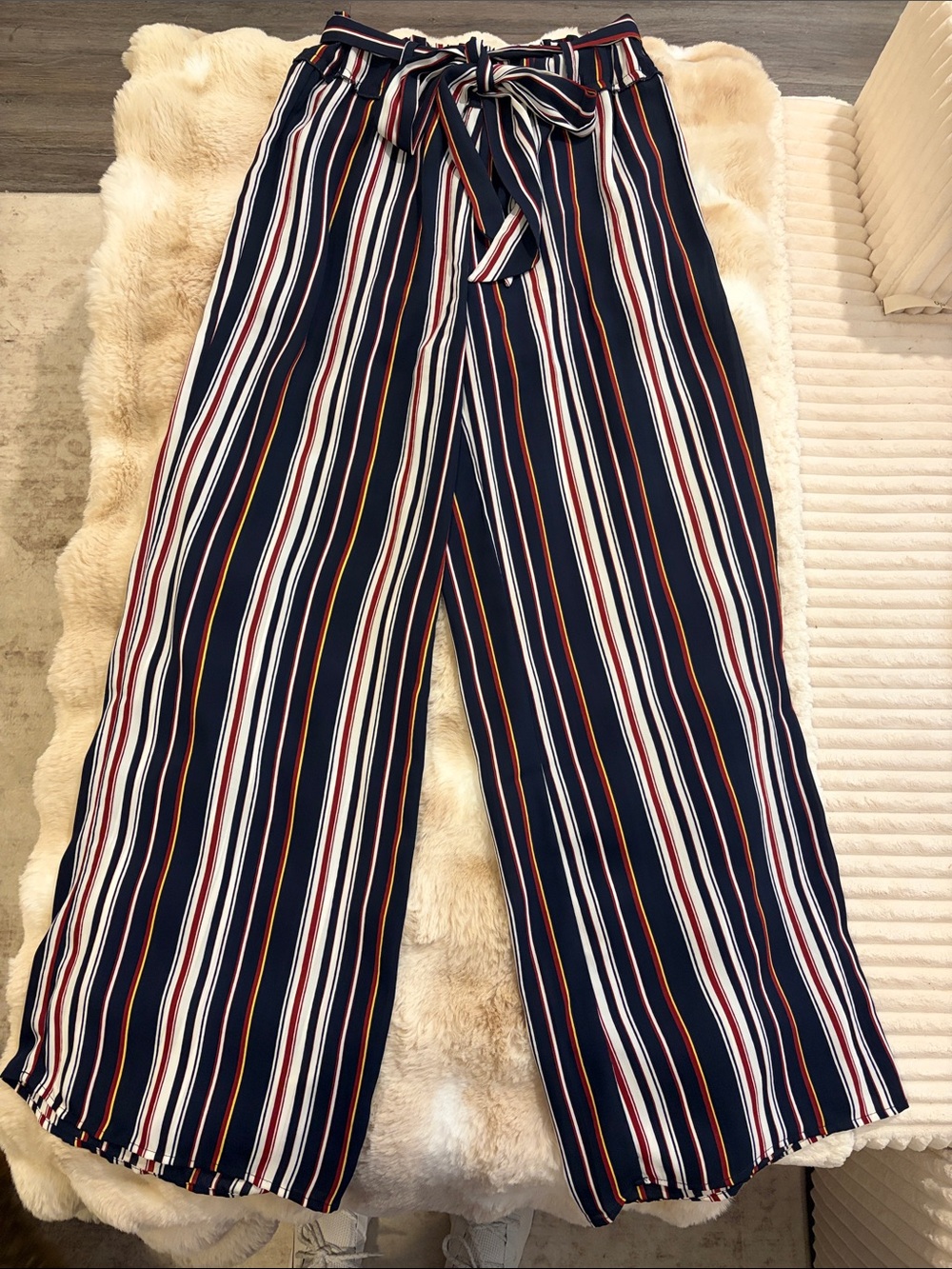 Illa Illa striped tie waist wide leg pant in blue, white, gold and red sz small